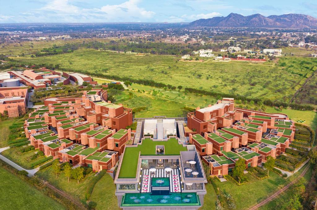 Taj Devi Ratn Resort & Spa, Jaipur Jamdoli, Balloopura, Jaipur, Rajasthan 302031
